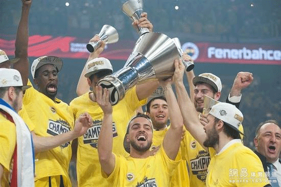 ESPN：今夏举债引援，曼联净债务首次突破10亿美元（ESPN：曼联为夏窗引援举债，净债务首次超过10亿美元）