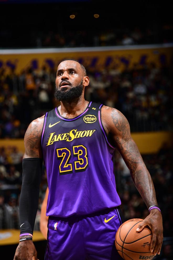 篮协发布声明：严厉打击针对女篮教练员和运动员的AI造谣行为（篮协声明：重拳打击针对女篮教练员与运动员的AI造谣）