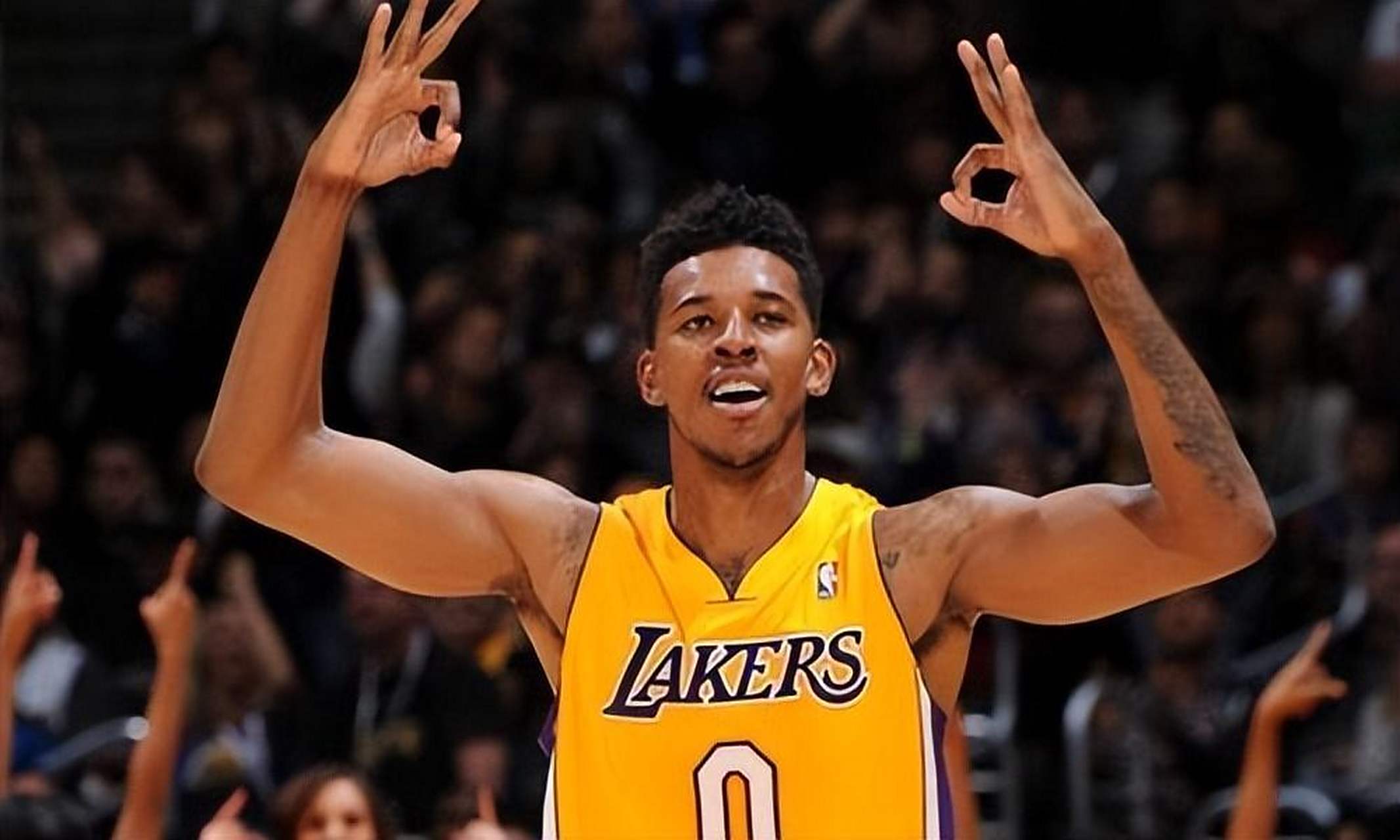 中超9／10月最佳阵容：卡扎伊什维利领衔，吴曦、吕焯毅入选（中超9-10月最佳阵容出炉：卡扎伊什维利领衔，吴曦、吕焯毅在列）