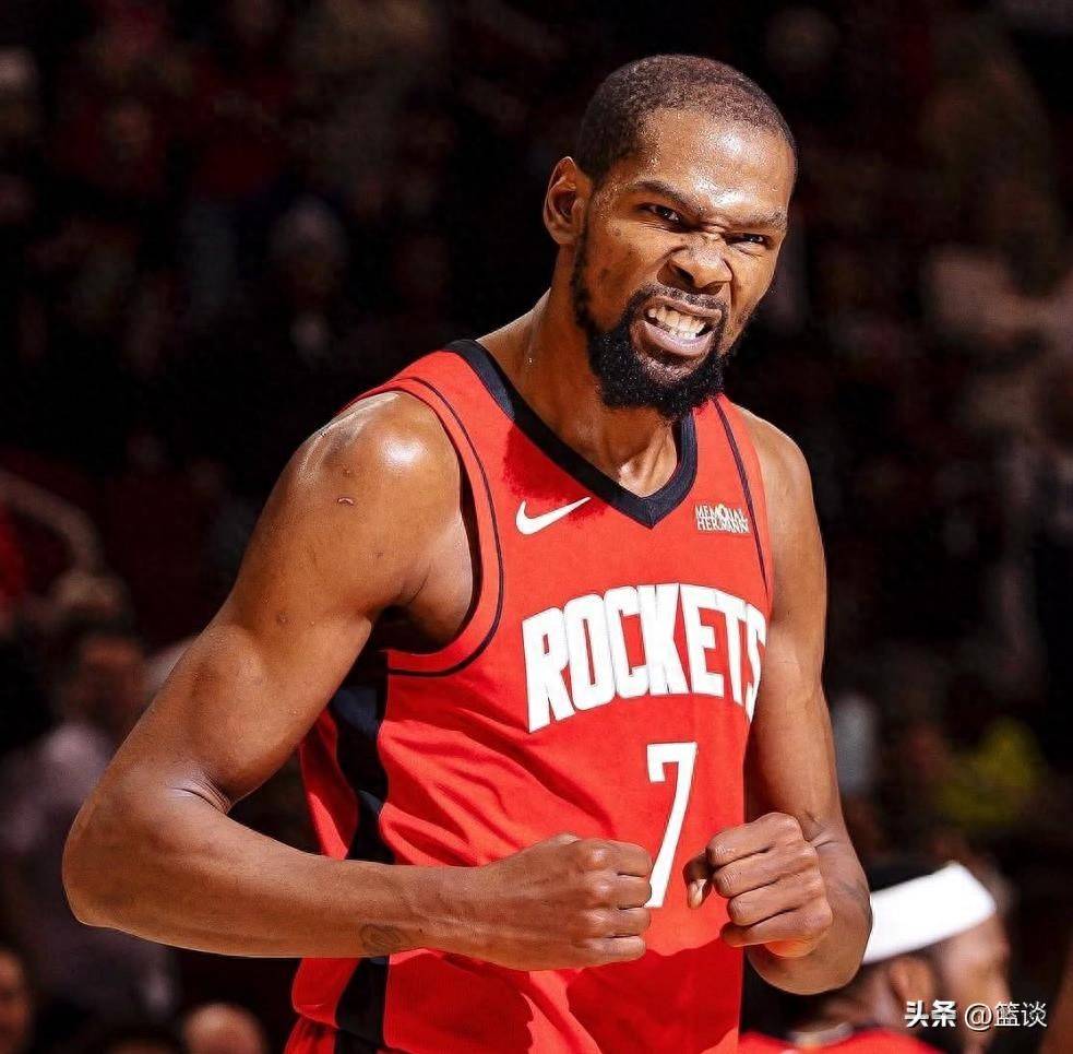 贝纳蒂亚：我和德布劳内谈过，但当时他已接近签约那不勒斯了（贝纳蒂亚：与德布劳内有过对话，但他当时已接近加盟那不勒斯）